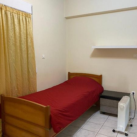 Kalamaki Apartments Афины Экстерьер фото